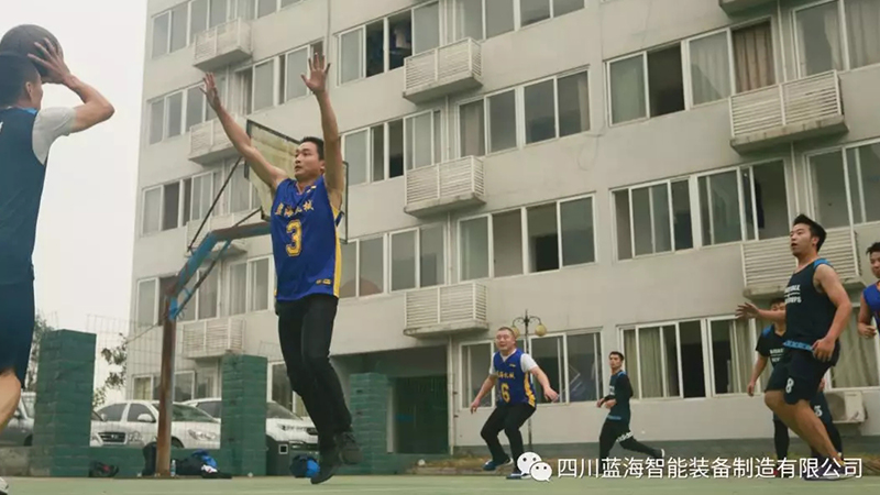 J9九游会真人游戏第一品牌vs海峡科技园区篮球友谊赛