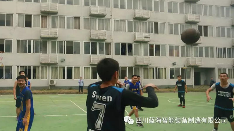 J9九游会真人游戏第一品牌vs海峡科技园区篮球友谊赛