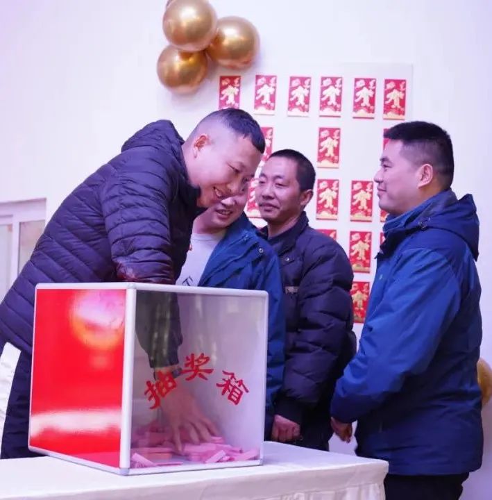 J9九游会真人游戏第一品牌年会继往开来迎新春 致广尽精拓蓝海